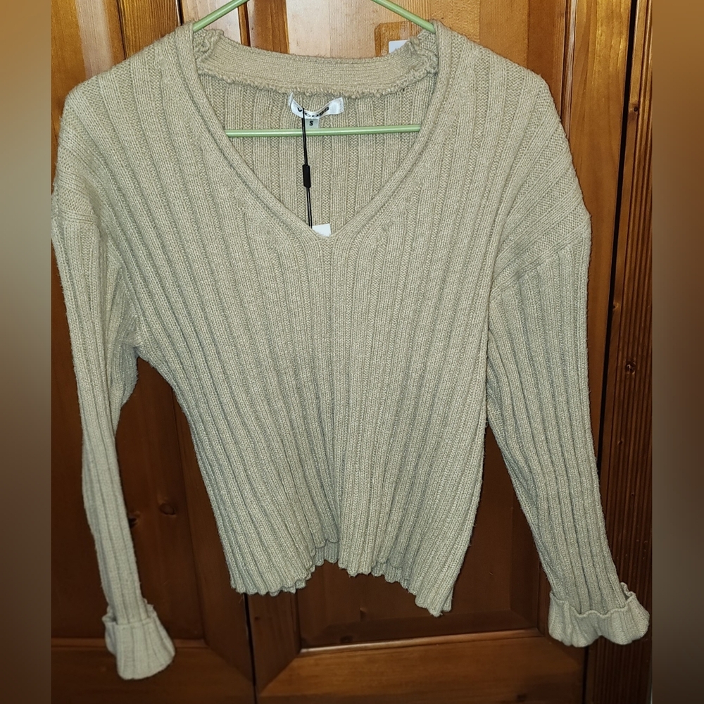 Vigoss Women's Ribbed V-Neck Sweater - Cream